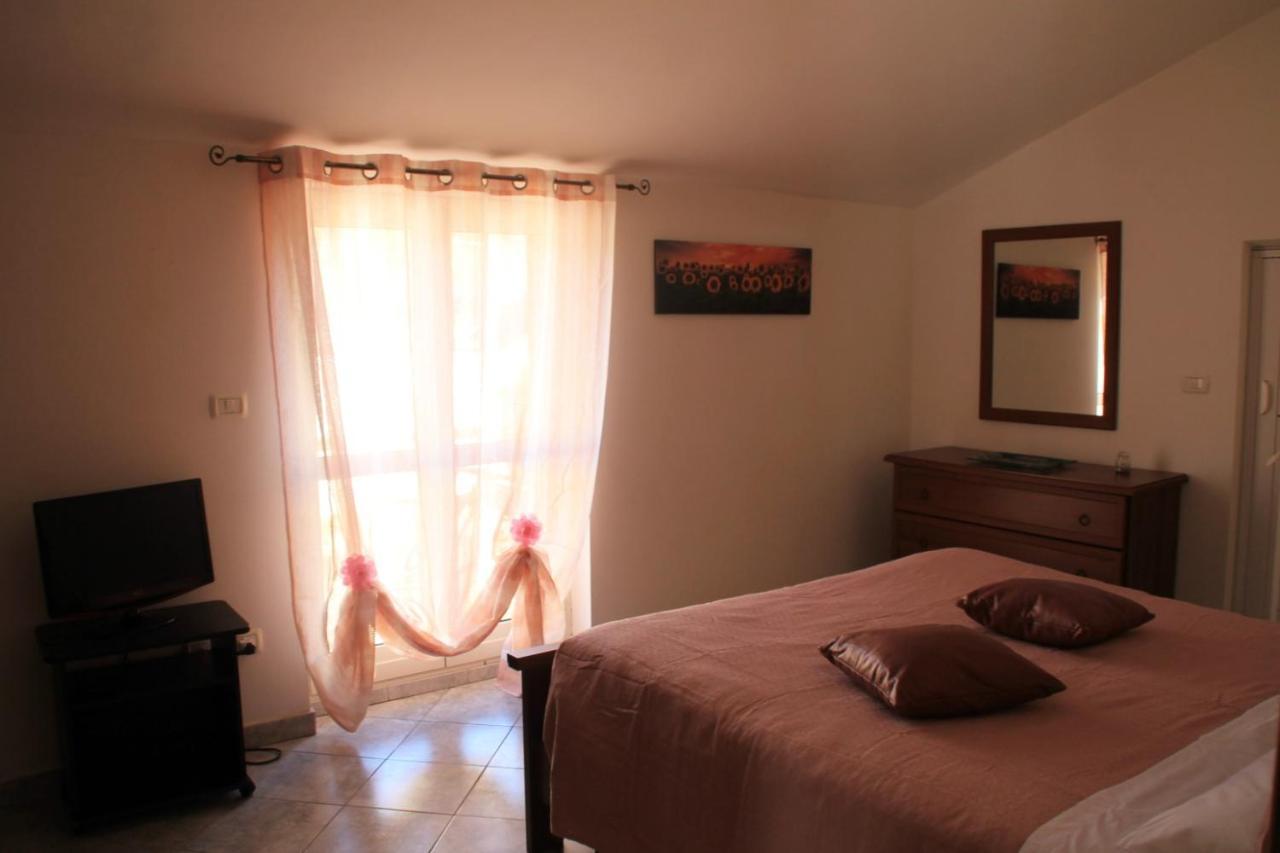 Mansarda Con Camino Apartment Montefranco Exterior photo
